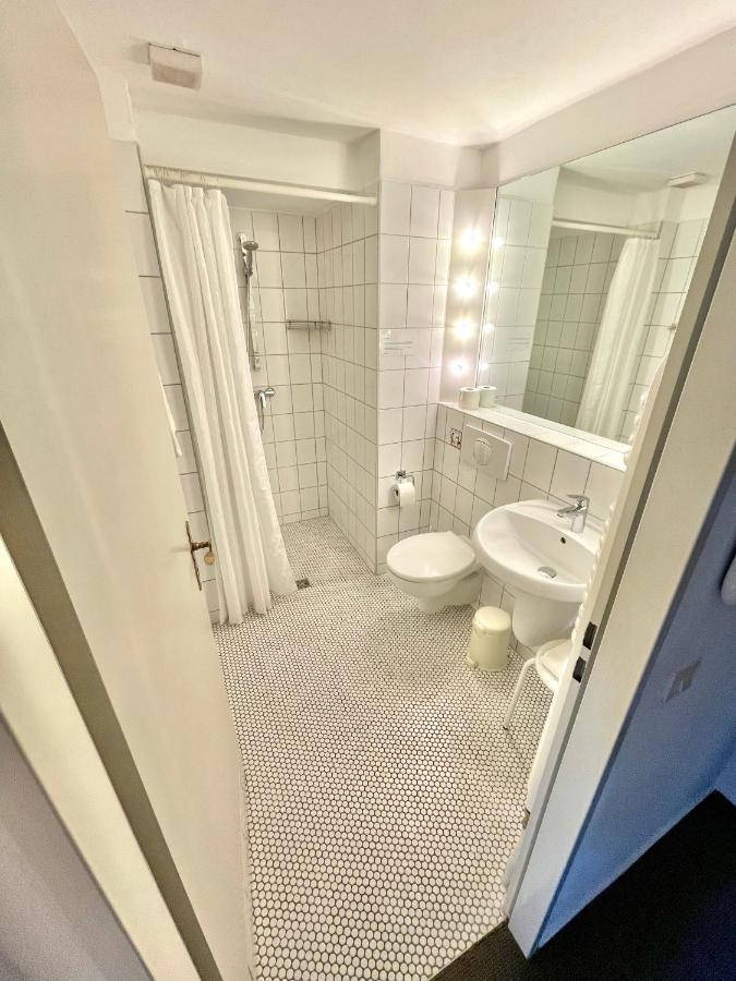 Hotel Pension Linz ビュール エクステリア 写真