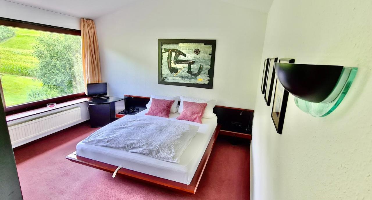 Hotel Pension Linz ビュール エクステリア 写真